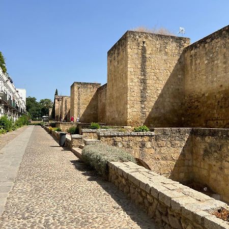 Apartamento La Mezquita-Catedral กอร์โดบา ภายนอก รูปภาพ